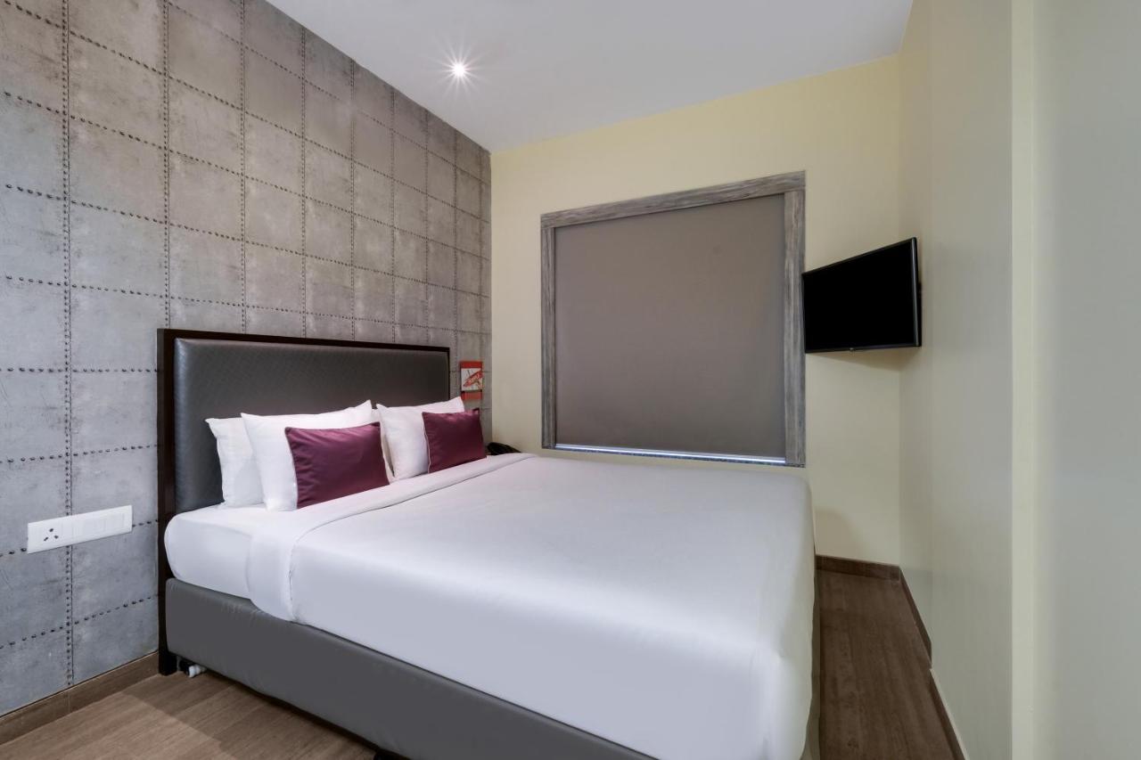 7 Apple Hotel, Vadodara Exterior foto