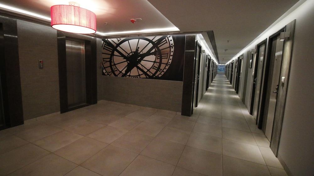 7 Apple Hotel, Vadodara Exterior foto