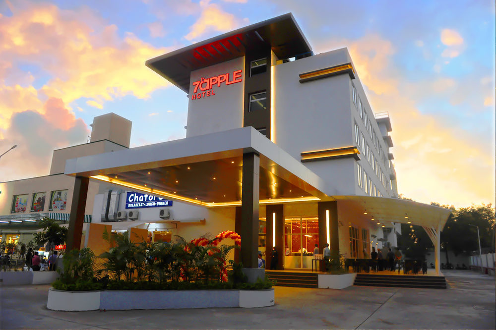 7 Apple Hotel, Vadodara Exterior foto